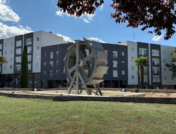 REHABILITACIÓN ENERGÉTICA DE Avenida Bulevar de Entrepeñas nº14 y 16